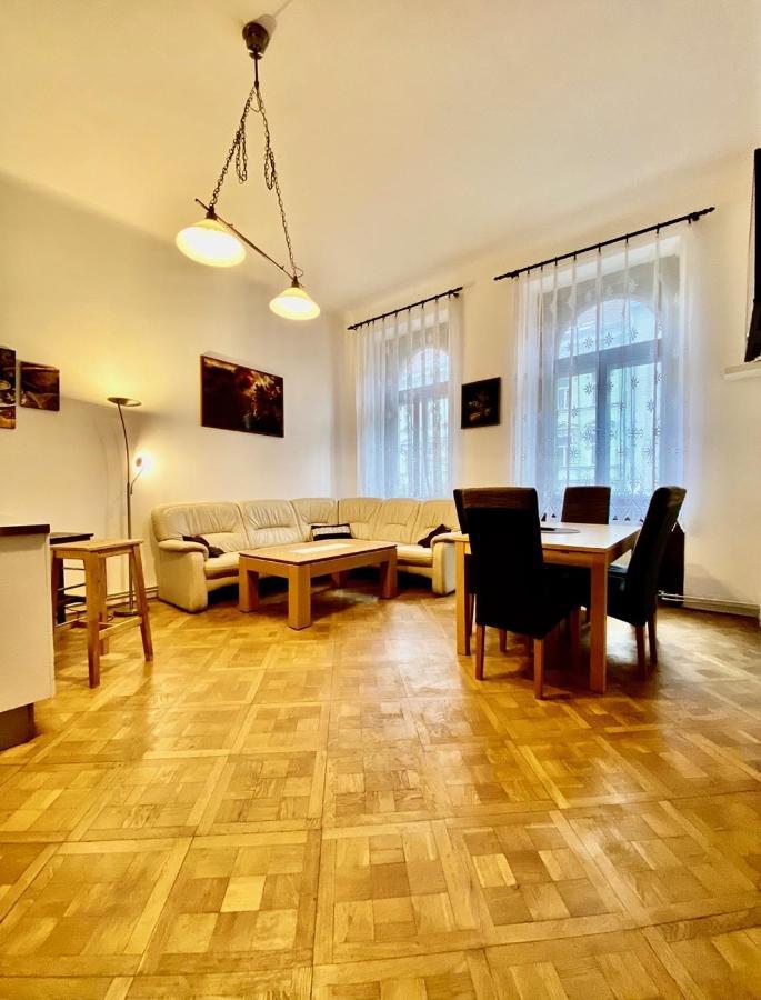 Spacious Cozy Apartments In Centre Praga Exterior foto